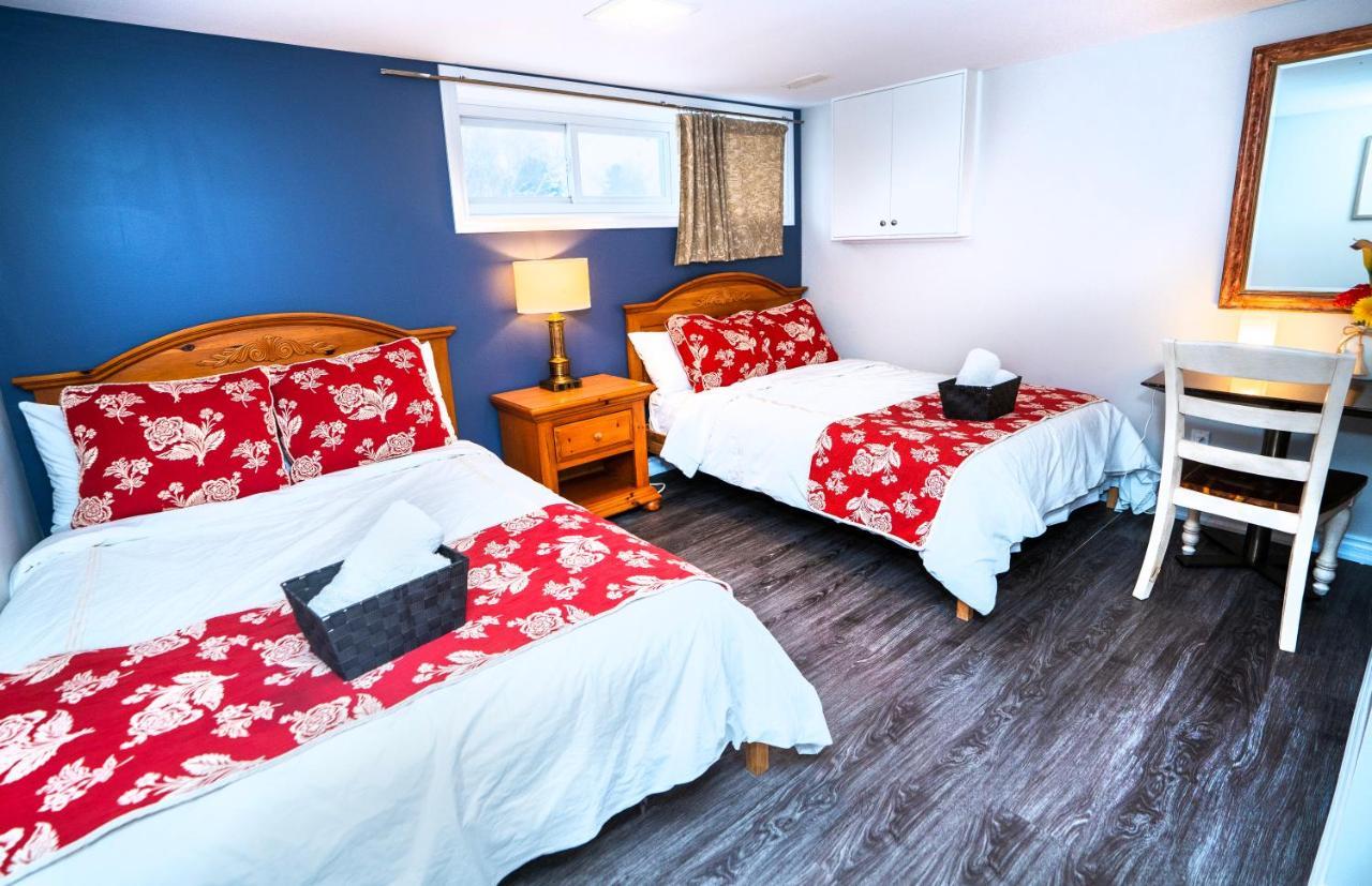 토론토 Cozy 3Br 2Bth Lower Unit, A Min To Hwy401, 404 & Dvp 빌라 외부 사진