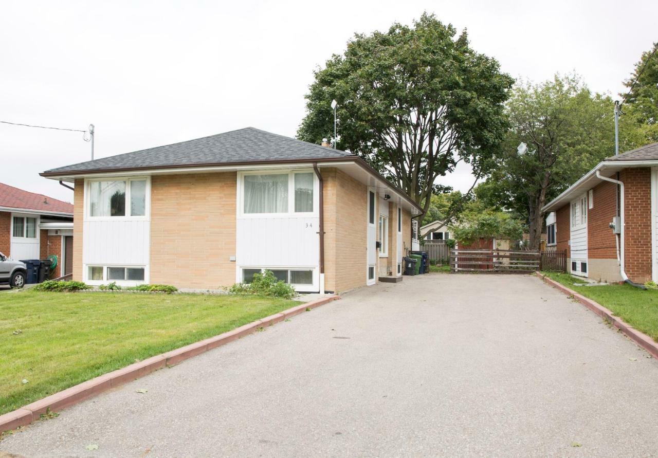 토론토 Cozy 3Br 2Bth Lower Unit, A Min To Hwy401, 404 & Dvp 빌라 외부 사진